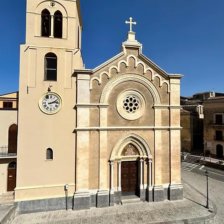 Tra Chiazza E Casteddu *